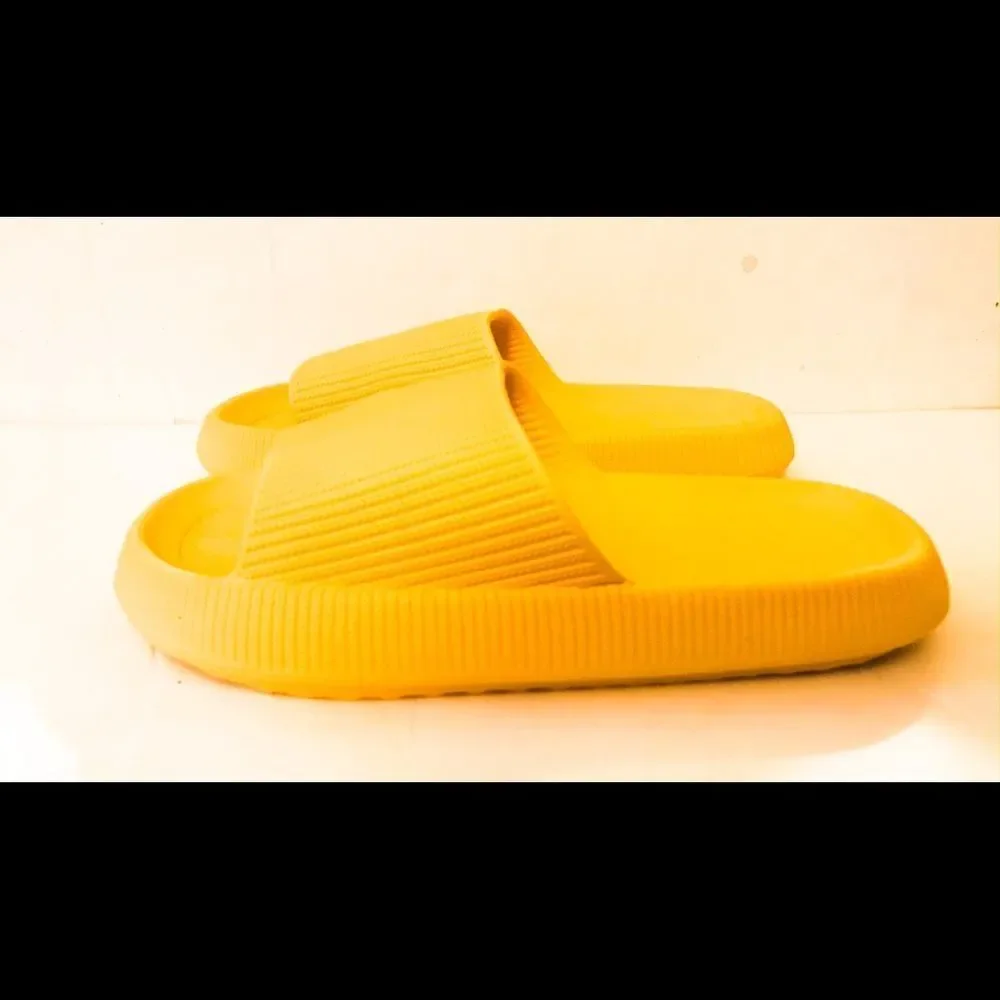 Lightweight Rubber Slip On Sandal